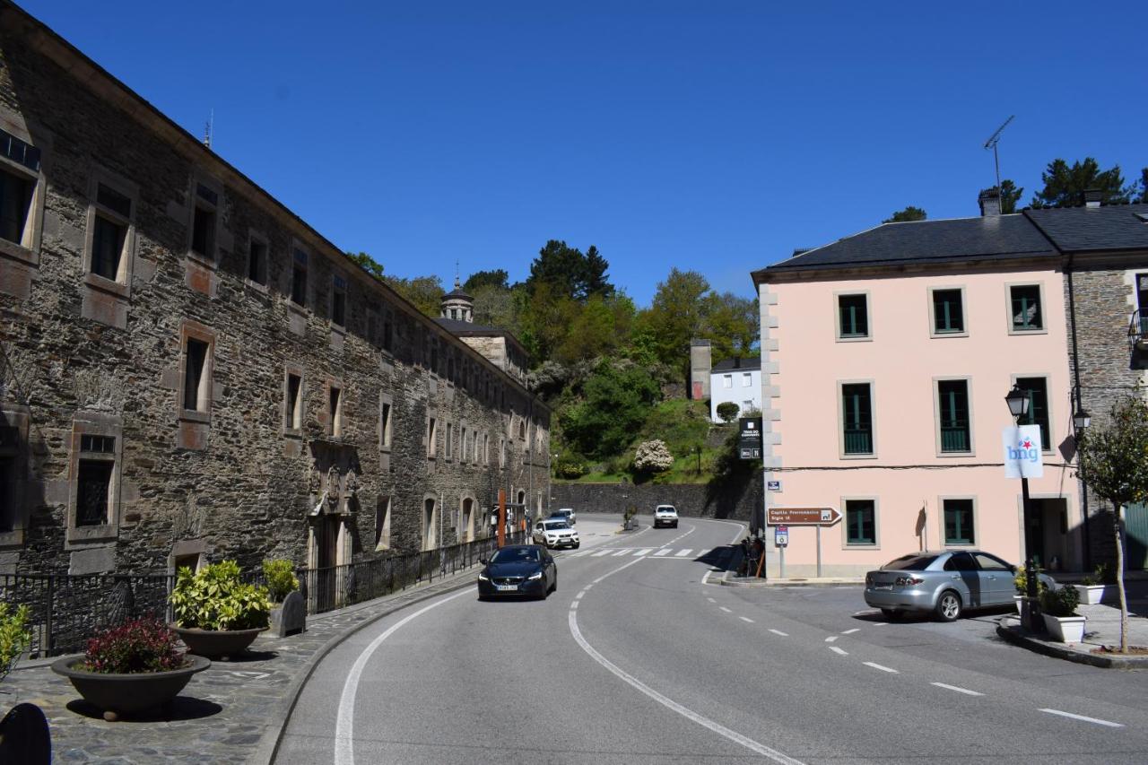 Auberge de jeunesse Tras Do Convento à Samos Extérieur photo