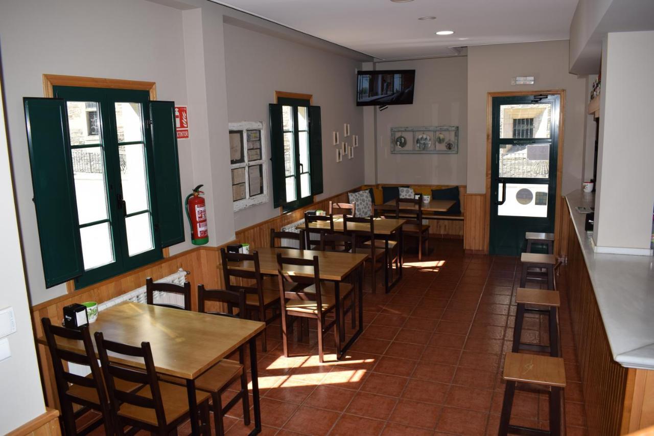 Auberge de jeunesse Tras Do Convento à Samos Extérieur photo